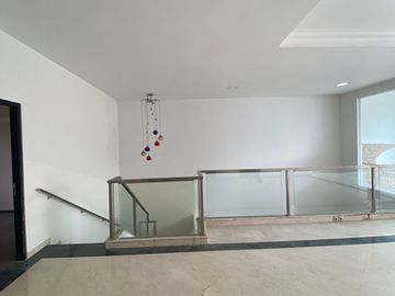 Dijual Rumah Besar 2 Lantai Pinggir Jalan Utama Bintaro Jaya