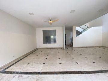 Dijual Rumah Besar 2 Lantai Pinggir Jalan Utama Bintaro Jaya