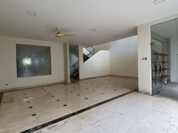 Dijual Rumah Besar 2 Lantai Pinggir Jalan Utama Bintaro Jaya