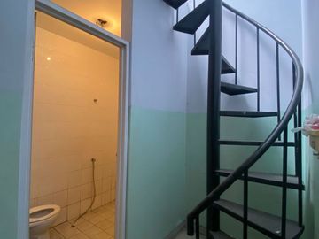 Dijual Rumah Besar 2 Lantai Pinggir Jalan Utama Bintaro Jaya