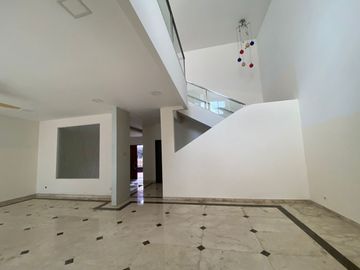 Dijual Rumah Besar 2 Lantai Pinggir Jalan Utama Bintaro Jaya
