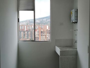 Vendo apartamento en Medellín (barrio Laureles)