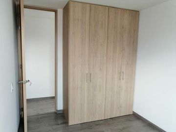 Vendo apartamento en Medellín (barrio Laureles)