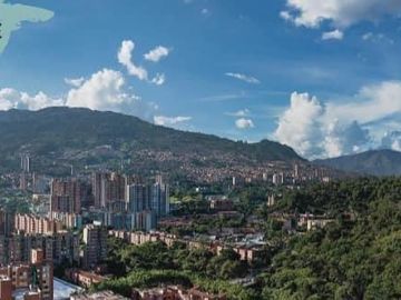 Vendo apartamento en Medellín (barrio Laureles)