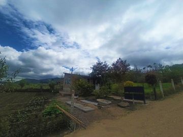 Vendo Casa-Lote en vereda Rodamontal Cogua casa moderna