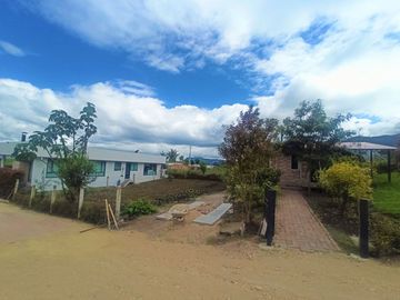 Vendo Casa-Lote en vereda Rodamontal Cogua casa moderna