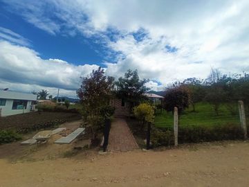 Vendo Casa-Lote en vereda Rodamontal Cogua casa moderna