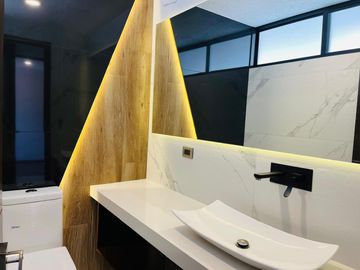 Casa en Venta en Lomas de Angelópolis Cascatta