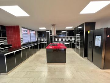 Rento  Apartamento Amoblado cerca del Tesoro
