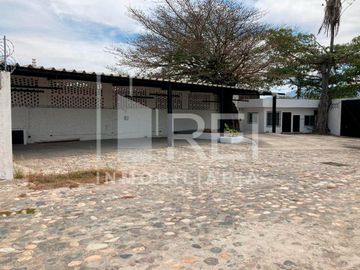 VENTA LOCAL VILLAS LAS FLORES PUERTO VALLARTA