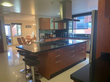 VENDO DEPARTAMENTO DE 529.52m, Quito Tenis