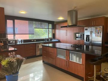 VENDO DEPARTAMENTO DE 529.52m, Quito Tenis