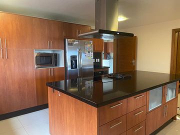 VENDO DEPARTAMENTO DE 529.52m, Quito Tenis