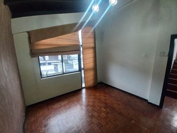 AMPLIA CASA A LA VENTA SECTOR EL BATAN ALTO, PARQUE METROPOLITANO.