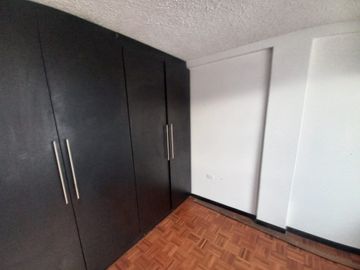 AMPLIA CASA A LA VENTA SECTOR EL BATAN ALTO, PARQUE METROPOLITANO.
