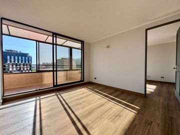 Se Vende Departamento Remodelado, 4 Dormitorios, Providencia