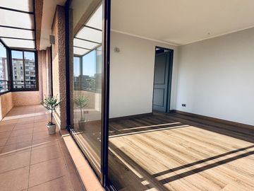 Se Vende Departamento Remodelado, 4 Dormitorios, Providencia