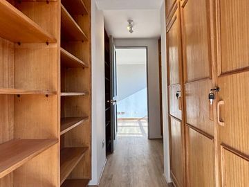 Se Vende Departamento Remodelado, 4 Dormitorios, Providencia