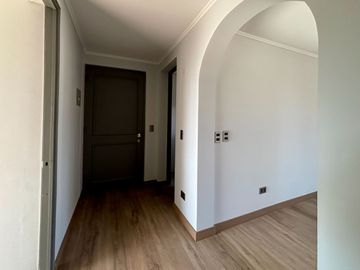 Se Vende Departamento Remodelado, 4 Dormitorios, Providencia
