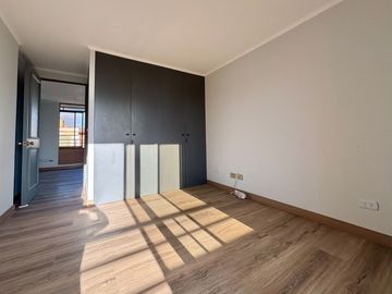 Se Vende Departamento Remodelado, 4 Dormitorios, Providencia