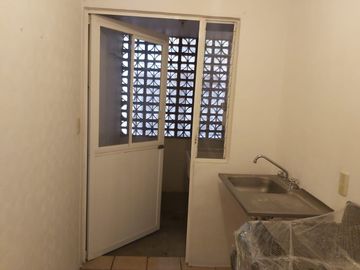 Depa en venta cerca del Libramento y salida Charo