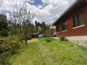 Venta de propiedad con  2710m2 -Sector Monay Baguanchi -Cuenca