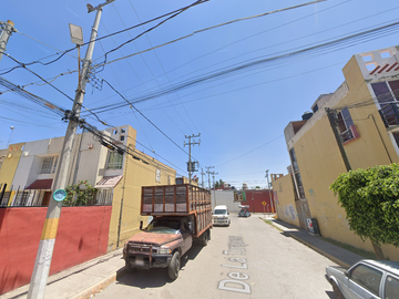 CASA EN CALLE SIERRA DE LA PLATA, COL. JOYAS DE CUAUTITLAN. ¡NO CREDITOS!