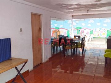 Oportunidad De Inversión: Se Vende Casa Como Terreno, 200 M2 En Zona A SJM