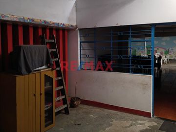 Oportunidad De Inversión: Se Vende Casa Como Terreno, 200 M2 En Zona A SJM