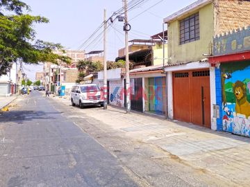 Oportunidad De Inversión: Se Vende Casa Como Terreno, 200 M2 En Zona A SJM
