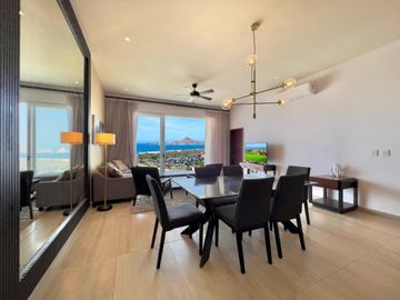 Condominio en Venta en Cabo San Lucas en Vista Vela con vista al mar