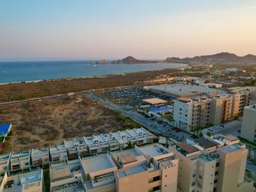 Condominio en Venta en Cabo San Lucas en Vista Vela con vista al mar
