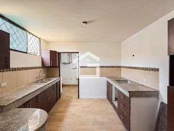 Departamento Duplex en Venta en Kennedy Norte, Guayaquil