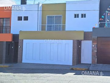 CASA en VENTA | 4 Recámaras | MORELIA.
