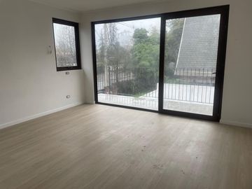 SE VENDE GRAN CASA CERCA DE METRO LOS DOMINICOS 3D3B