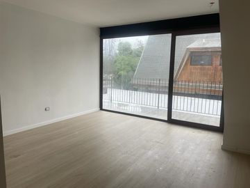SE VENDE GRAN CASA CERCA DE METRO LOS DOMINICOS 3D3B