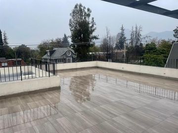 SE VENDE GRAN CASA CERCA DE METRO LOS DOMINICOS 3D3B