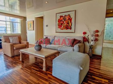 Venta Hermoso Departamento Cerca Al Parque Acosta En San Isidro