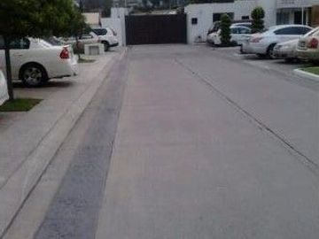 HERMOSA CASA EN TULTITLAN, DURAZNOS NUM 22-B  LTE 3 DEPTO O INT CASA 7-B