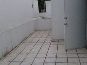 HERMOSA CASA EN TULTITLAN, DURAZNOS NUM 22-B  LTE 3 DEPTO O INT CASA 7-B
