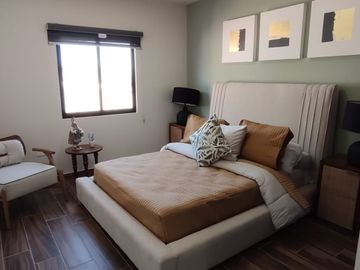 CASA EN VENTA CON EQUIPAMIENTO CON ROOF GARDEN EN ZONA EXCLUSIVA