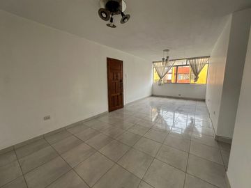 Venta de departamento en Cercado de Lima 🏡 Urb. Palomino
