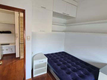 Depa duplex en alquiler super iluminado de 2 dormitorios en San Isidro a 1 cuadra del Olivar