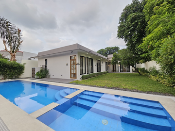 🏠 For Sale: Luxurious Modern Bungalow with Adult & Kiddie Pools in Pamplona, Las Piñas 🌴