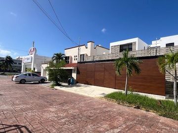 CASA EN VENTA EN EL CENTRO DE CANCÚN