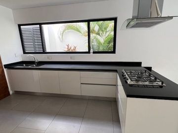 CASA EN VENTA EN EL CENTRO DE CANCÚN