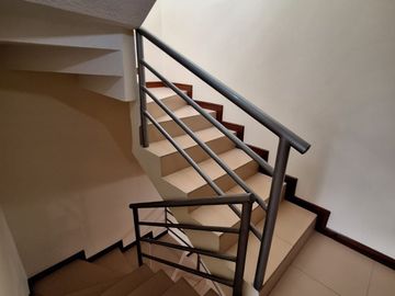 VENTA CASA INDEPENDIENTE INCHALILLO SECTOR SANGOLQUI