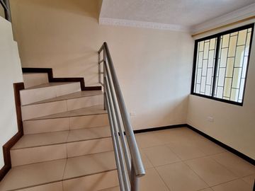 VENTA CASA INDEPENDIENTE INCHALILLO SECTOR SANGOLQUI