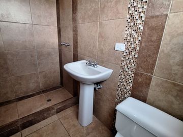 VENTA CASA INDEPENDIENTE INCHALILLO SECTOR SANGOLQUI