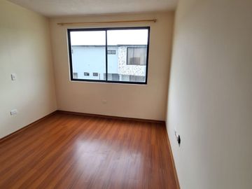 VENTA CASA INDEPENDIENTE INCHALILLO SECTOR SANGOLQUI